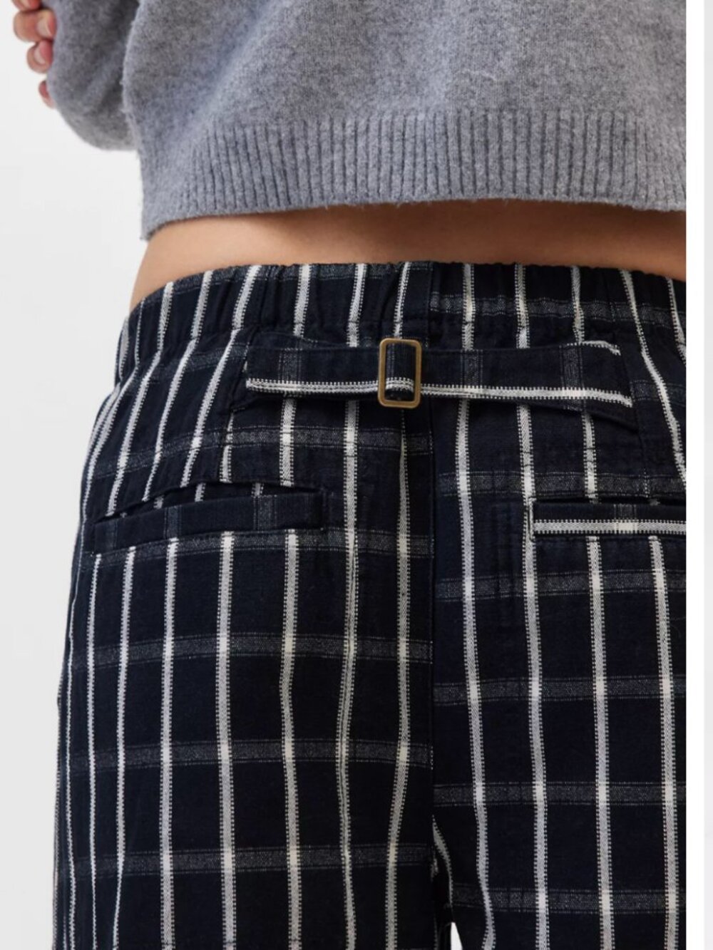 BDG - Charlie Low-Rise Plaid Baggy Pants, Size M - Picture 3 of 9